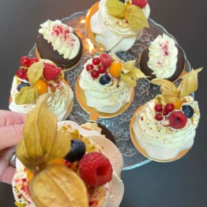 Bezlepková pavlova tortička na objednávku | Kaviarnička pri Kostole, Pezinok